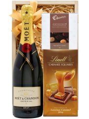 Moet & Chocolates - Champagne Hamper