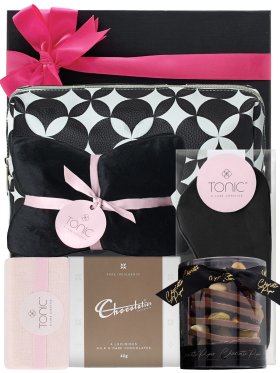 Tonic Iconic Pamper Hamper